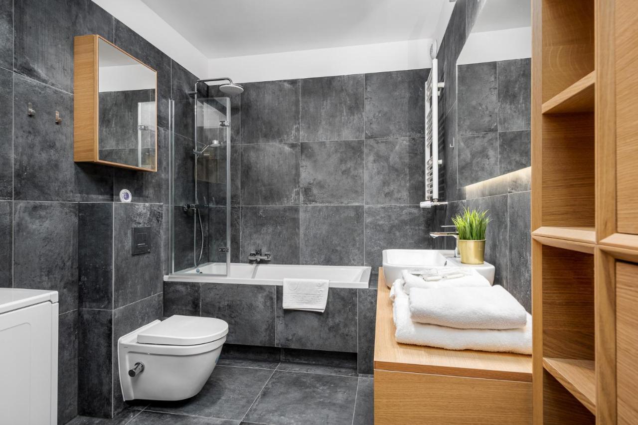 Warsaw Apartments White Extérieur photo